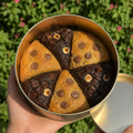 Half & Half- Vanilla & Chocolate Chunk Cookie Tin (540gms)